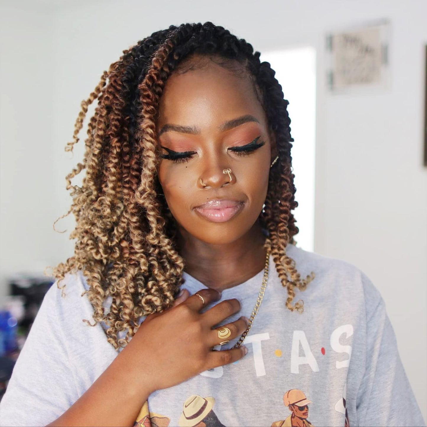 Toyotress Tiana Passion Twist Hair - 10 Inch 2 Pcs Pre-Twisted Crochet Braids Ombre Brown Blonde, Pre-Looped Synthetic Braiding